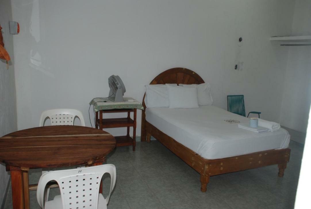 Hospedaje Papagrande Homun Bagian luar foto