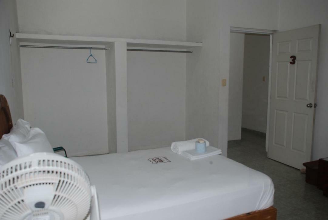 Hospedaje Papagrande Homun Bagian luar foto