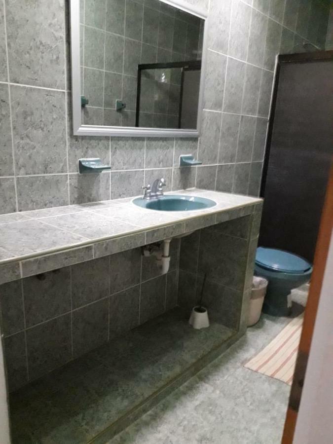 Hospedaje Papagrande Homun Bagian luar foto