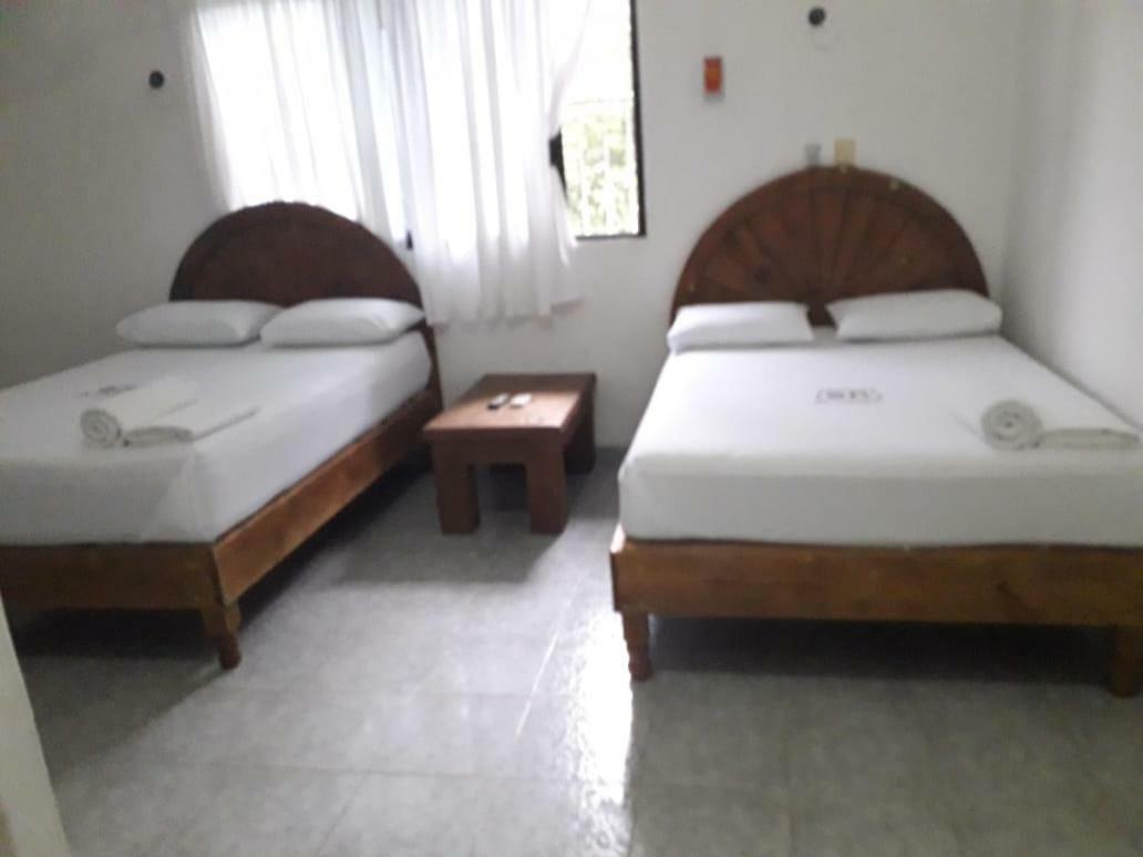 Hospedaje Papagrande Homun Bagian luar foto